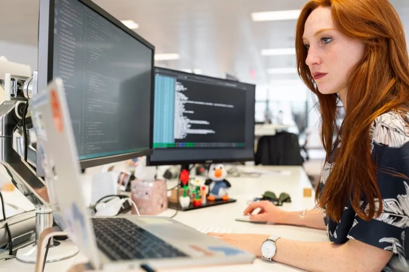Cowork Dispatch : la fonctionnalité Claude qui change tout pour l'automatisation complexe